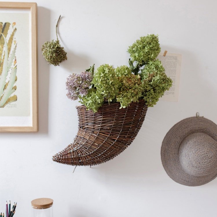 Horn Shape Willow Hanging Basket Planter - Cheeky Garden