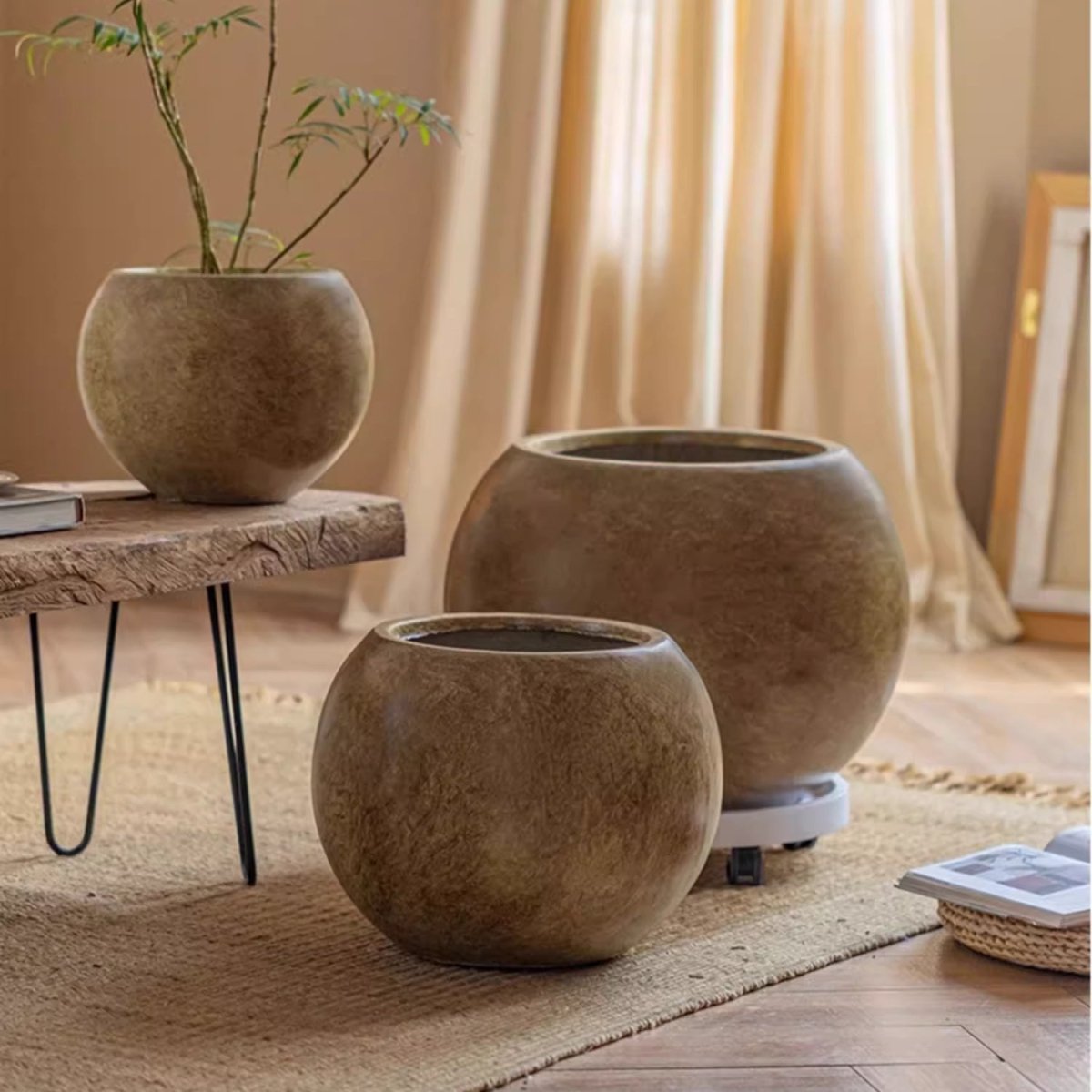 Round Magnesium Clay Planter - Cheeky Garden