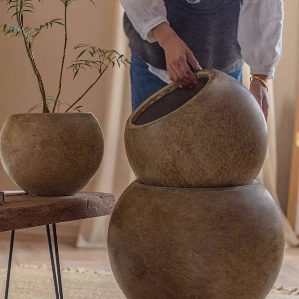 Round Magnesium Clay Planter - Cheeky Garden