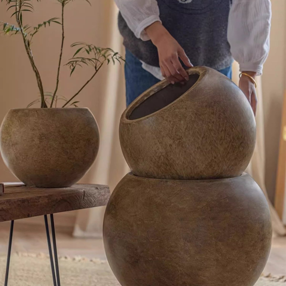 Round Magnesium Clay Planter - Cheeky Garden