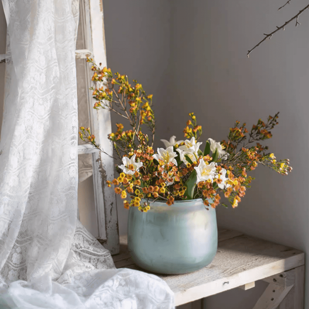 Ruhai Low Glass Vase - Cheeky Garden
