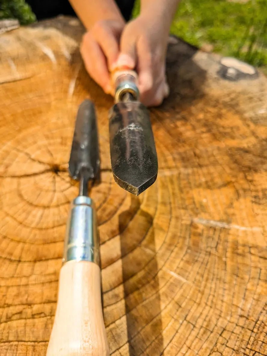 Sharp Shooter Trowel - Cheeky Garden