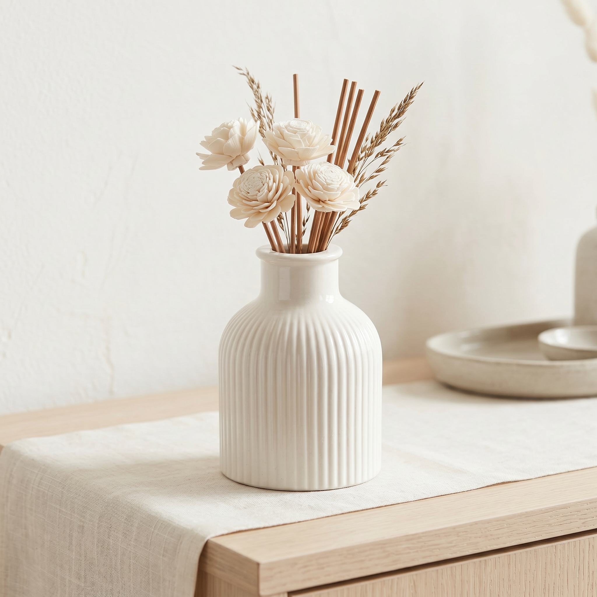 Ribbed Bottle Vase – Gypsum White 4"