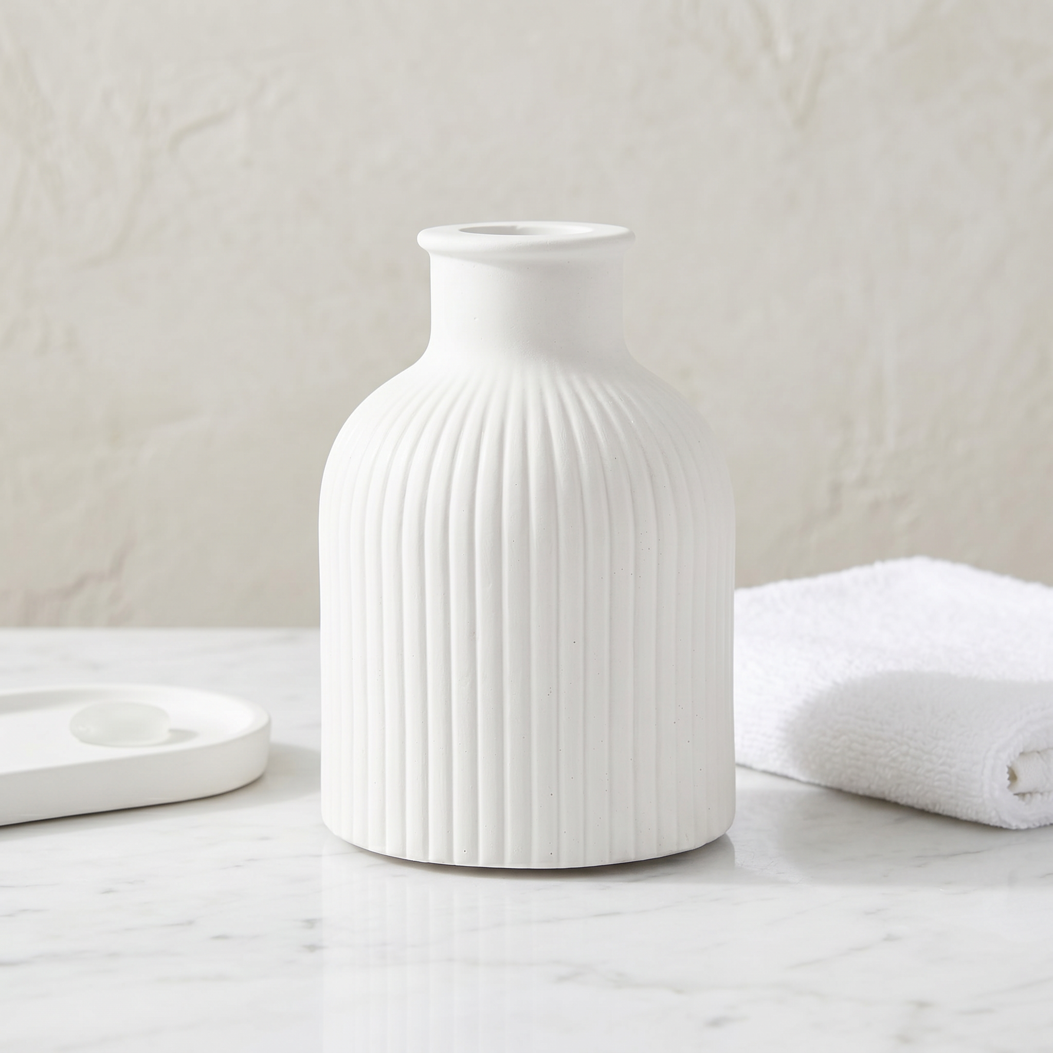Ribbed Bottle Vase – Gypsum White 4"