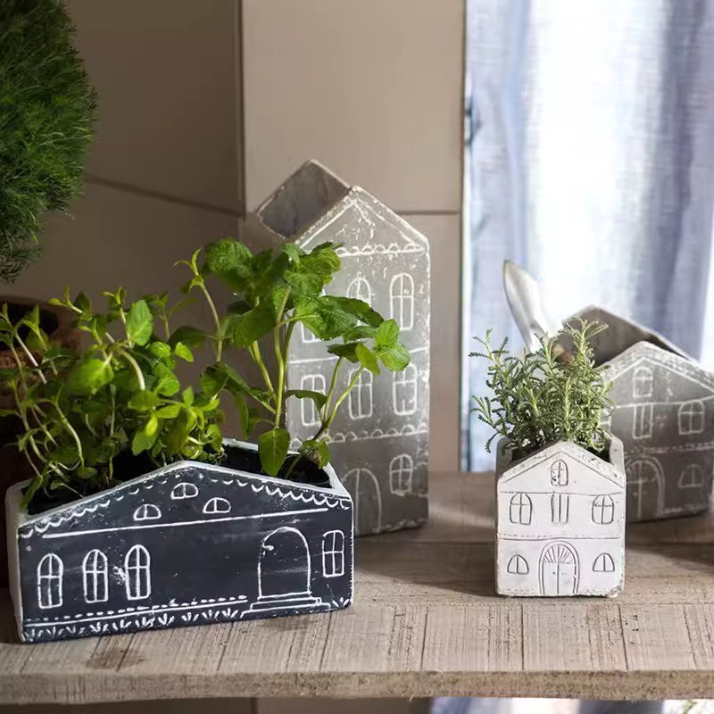 TinyHome Clay Planters - Cheeky Garden